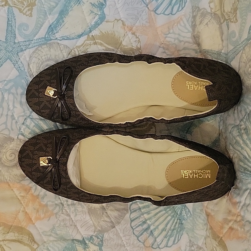 Brand New❗️ Michael Kors Julliette Logo Ballet Flats